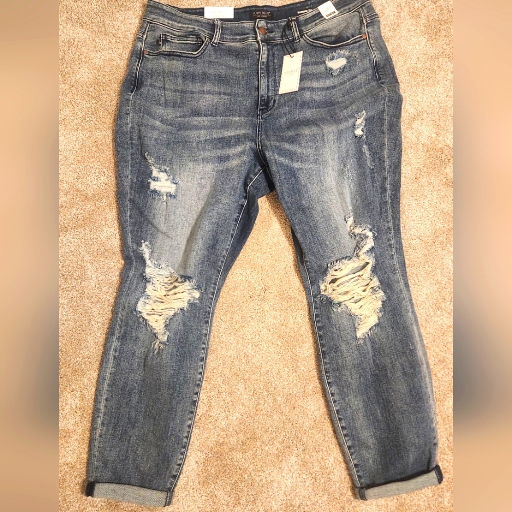 Judy Blue Boyfriend Fit Distressed Blue Jeans